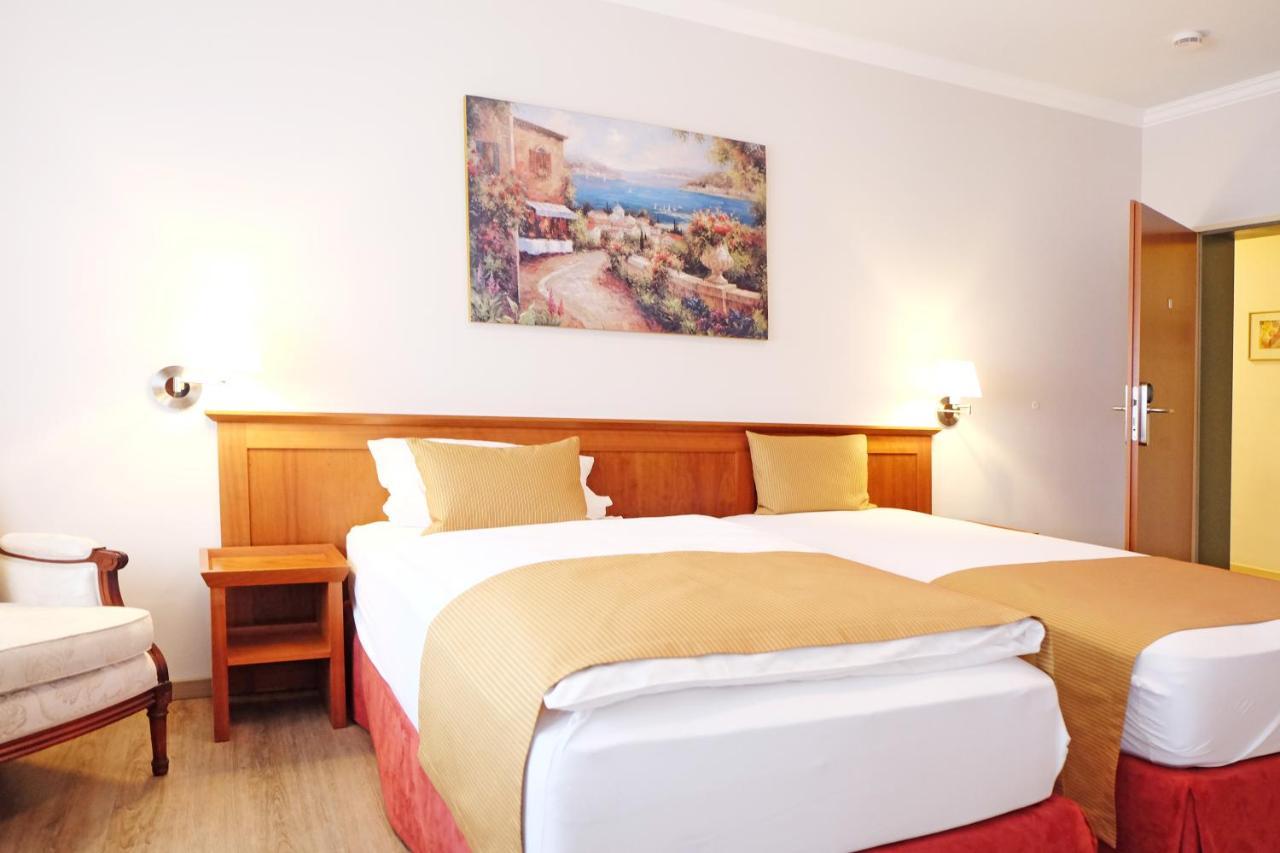 Hotel Mennicken Würselen Екстериор снимка