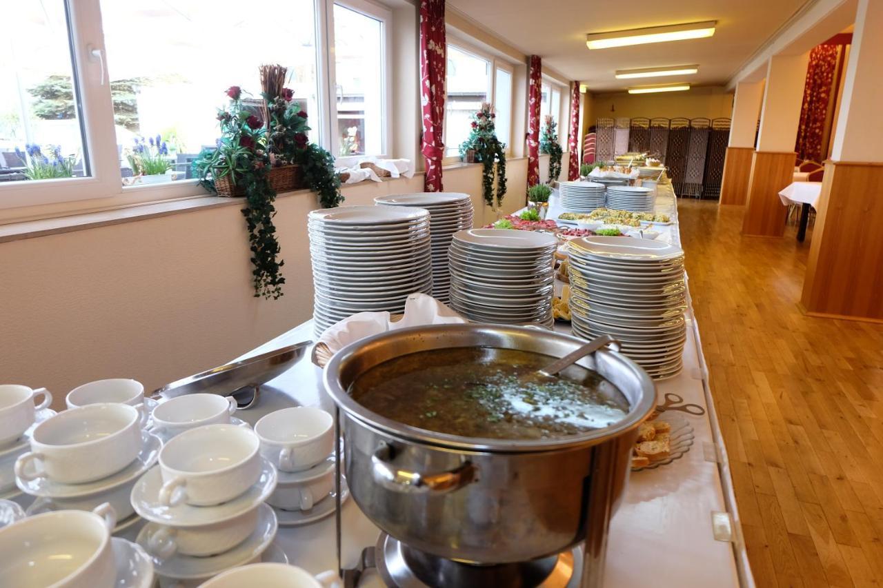 Hotel Mennicken Würselen Екстериор снимка