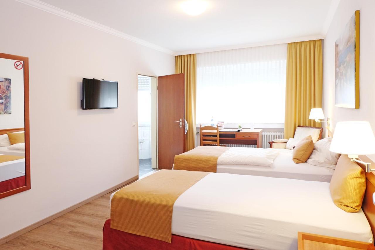 Hotel Mennicken Würselen Екстериор снимка