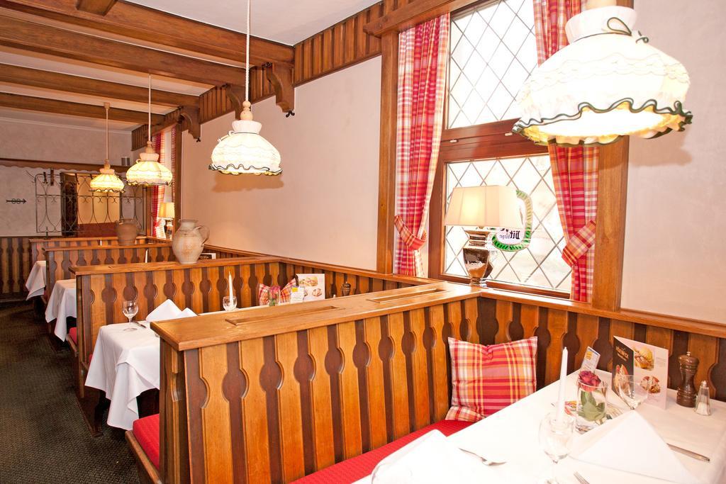 Hotel Mennicken Würselen Екстериор снимка