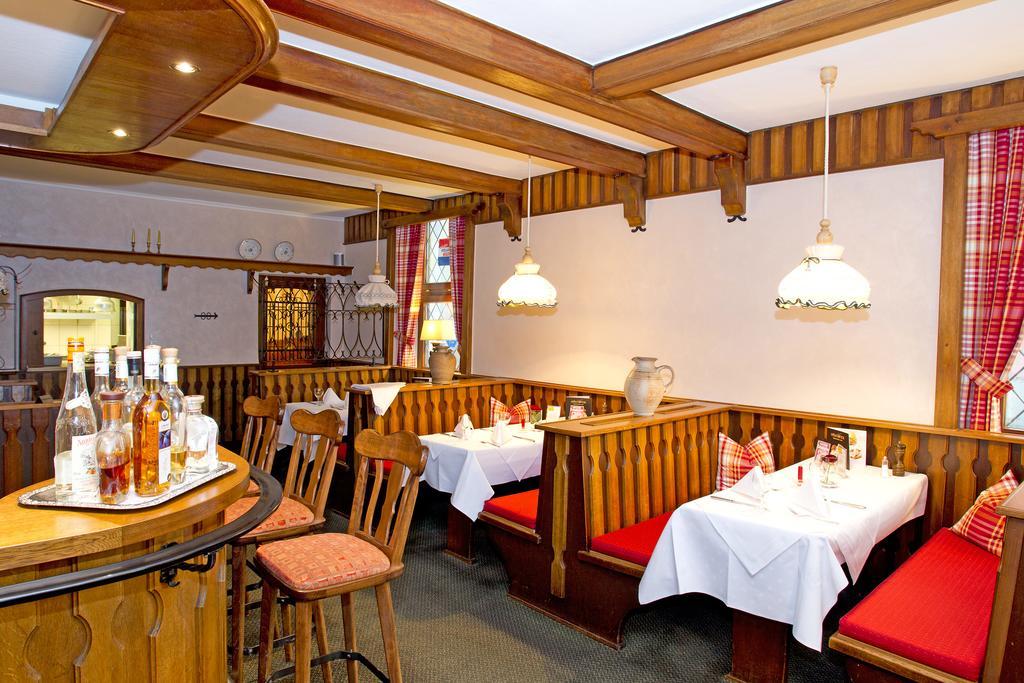Hotel Mennicken Würselen Екстериор снимка