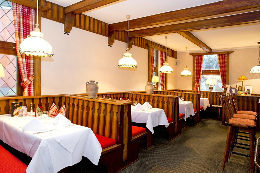 Hotel Mennicken Würselen Екстериор снимка